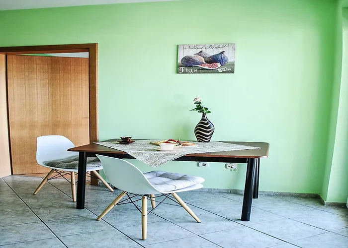 Smokvica - One Bed With Balcony * Starigrad Paklenica
