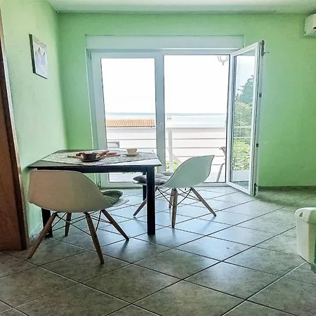 Smokvica - One Bed With Balcony *