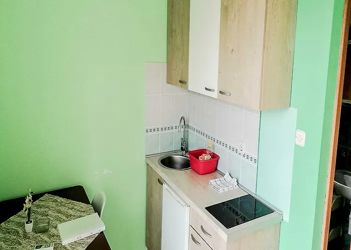 Smokvica - One Bed With Balcony Апартаменты *